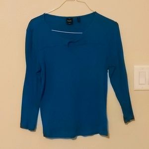 Women's top blue size M